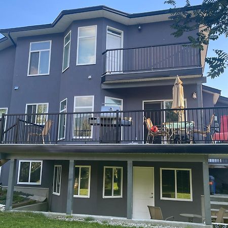 2 Bedroom Suite With Full Kitchen Ревелсток Екстер'єр фото
